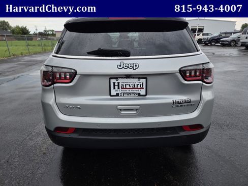 Used 2024 Jeep Compass Limited AWD/4WD image 5