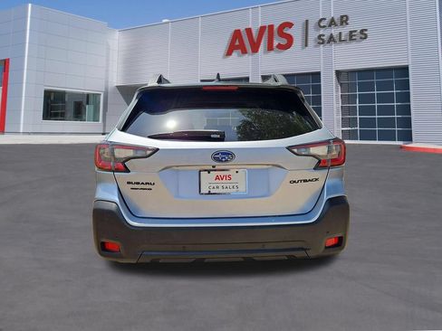 Used 2025 Subaru Outback Onyx Edition AWD/4WD image 7