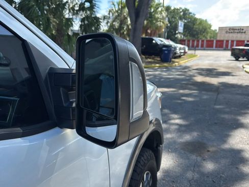 Used 2019 Nissan Titan PRO-4X w/ Pro-4x Convenience Package image 29