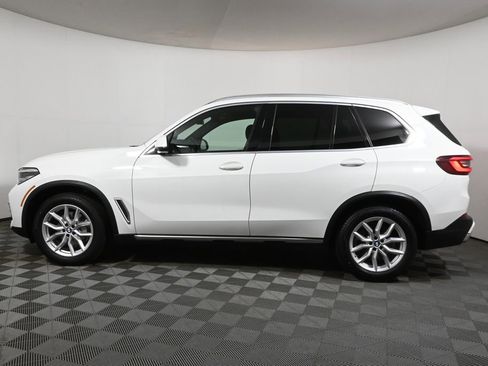 Used 2022 BMW X5 xDrive40i image 2