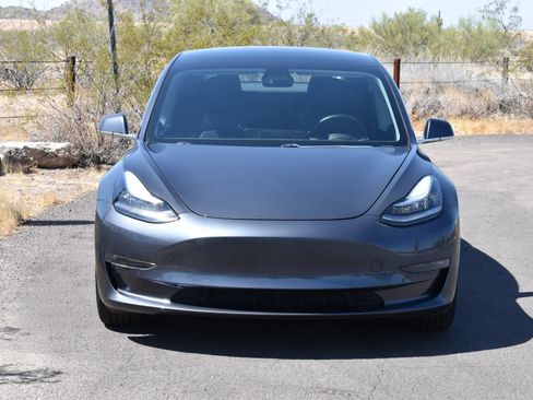 Used 2020 Tesla Model 3 Standard Range Plus RWD image 2