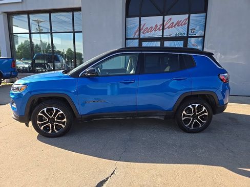 Used 2022 Jeep Compass Limited AWD/4WD image 6