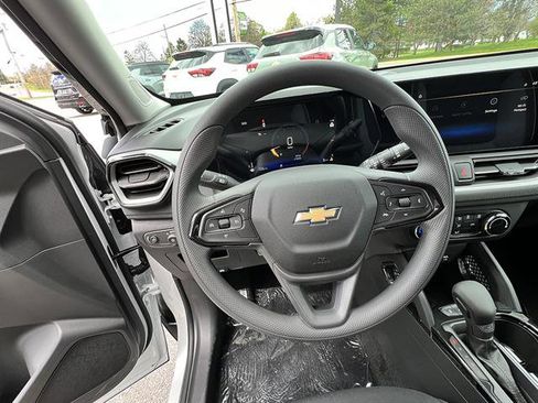 New 2026 Chevrolet TrailBlazer LS w/ LS Convenience Package FWD image 12
