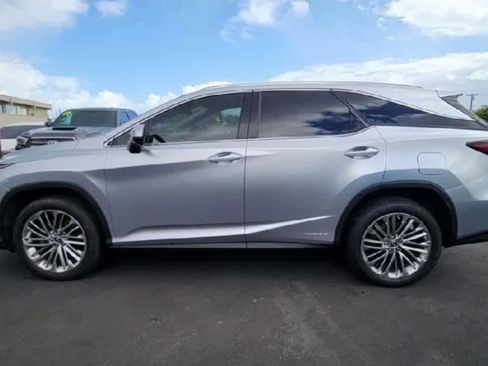 Used 2022 Lexus RX 450hL Luxury image 9