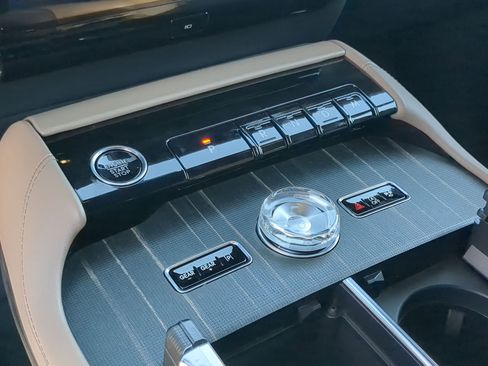 New 2025 Lincoln Navigator L Black Label image 19