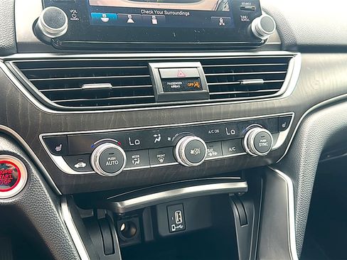 Used 2018 Honda Accord EX-L image 34