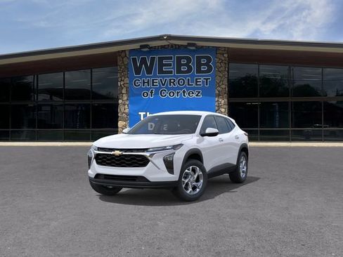 New 2026 Chevrolet Trax LS w/ LS Convenience Package FWD image 8