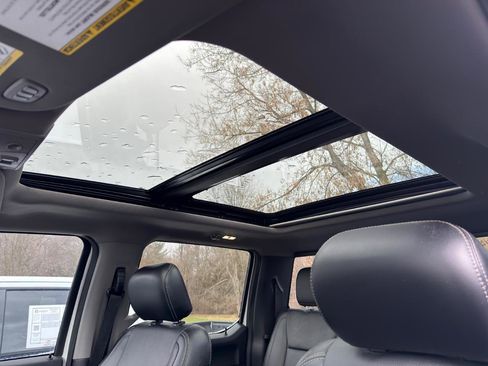 Used 2019 Ford F250 Lariat image 19