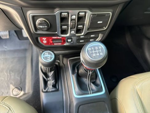 Used 2018 Jeep Wrangler Unlimited Rubicon AWD/4WD image 33