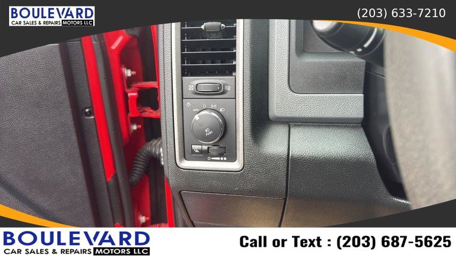 Used 2014 RAM 1500 Express AWD/4WD image 19