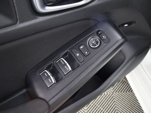 Used 2025 Honda Civic Sport image 35