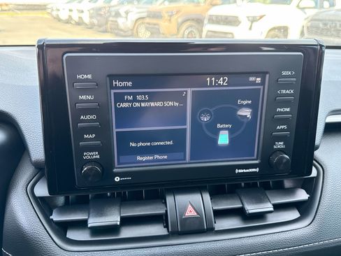 Used 2021 Toyota RAV4 XLE w/ Convenience Package image 21