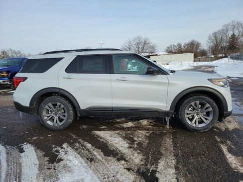 New 2026 Ford Explorer Active w/ Active Comfort Package image 3