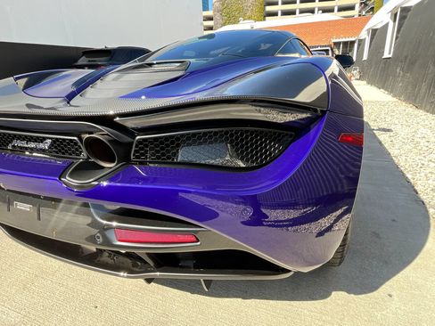 Used 2020 McLaren 720S RWD image 4