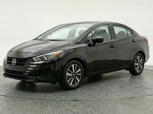 Used 2025 Nissan Versa SV FWD image 3