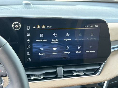 Used 2025 Chevrolet Equinox ACTIV w/ Safety and Technology Package image 13