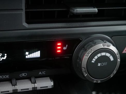 Certified 2025 Toyota 4Runner TRD Off-Road image 33