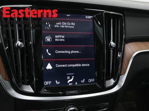 Used 2019 Volvo S60 T6 Inscription image 18