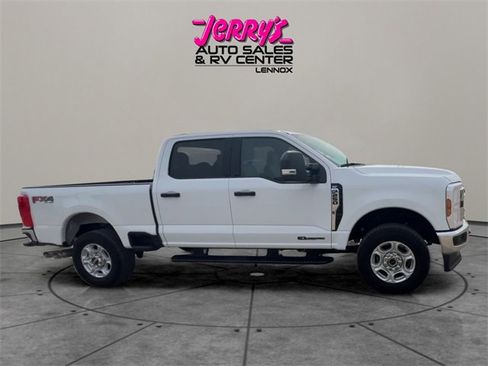 Used 2025 Ford F250 XLT w/ FX4 Off-Road Package image 6