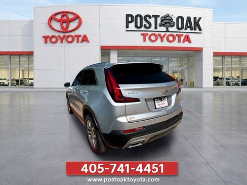 Used 2020 Cadillac XT4 Premium Luxury FWD image 5