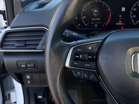 Used 2019 Honda Accord LX image 14