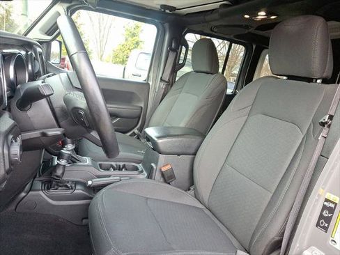 Certified 2022 Jeep Wrangler Unlimited Sport image 24