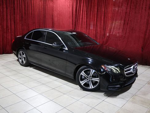 Used 2018 Mercedes-Benz E 300 image 2