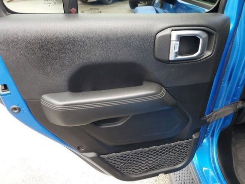 Used 2022 Jeep Wrangler Unlimited Sahara w/ Safety Group image 18