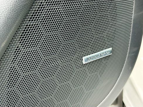 New 2026 Subaru Ascent Limited image 19