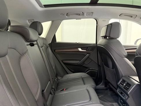 Used 2023 Audi Q5 e Prestige w/ Prestige Package AWD/4WD image 8
