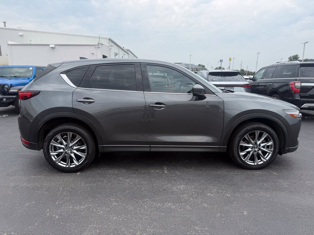 Used 2021 MAZDA CX-5 Signature AWD/4WD image 2