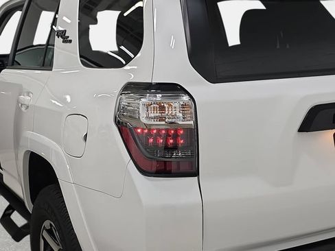 Certified 2023 Toyota 4Runner TRD Off-Road Premium w/ Moonroof Package AWD/4WD image 31