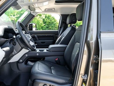 New 2026 Land Rover Defender 110 S AWD/4WD image 3