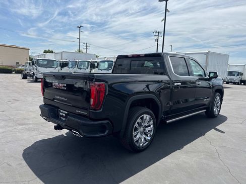 New 2026 GMC Sierra 1500 Denali w/ Denali Reserve Package image 5