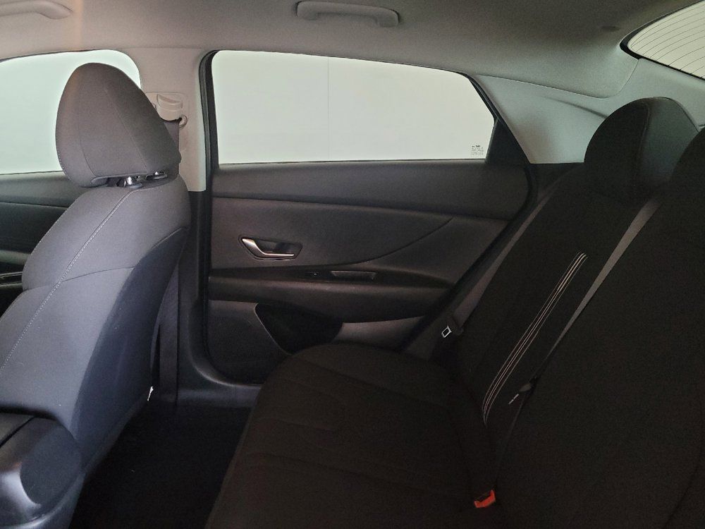 Used 2023 Hyundai Elantra Blue FWD image 18