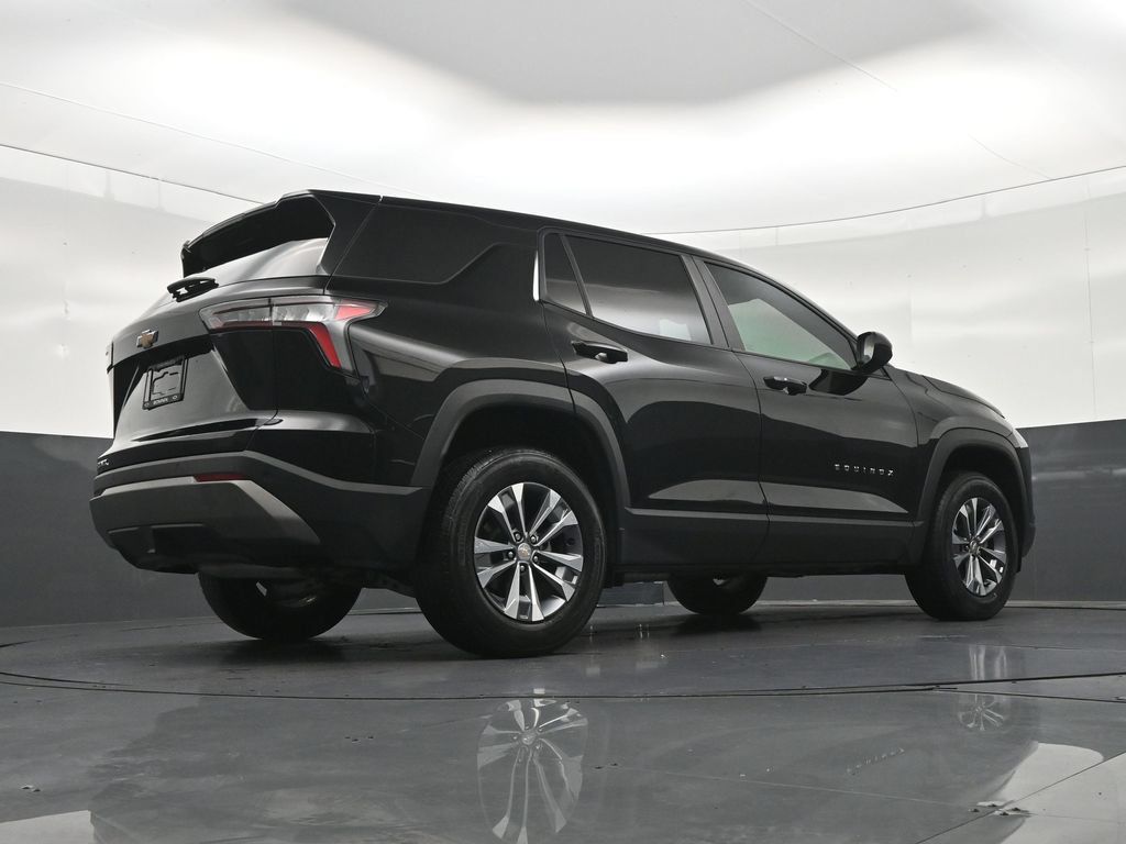 Used 2026 Chevrolet Equinox LT FWD image 27