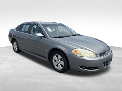 Used 2009 Chevrolet Impala LT w/ Luxury Edition Package FWD image 8