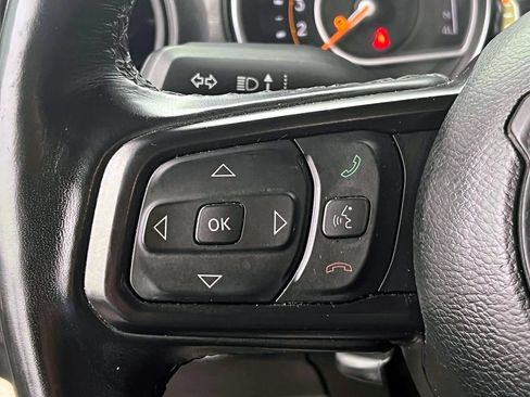 Used 2022 Jeep Gladiator Sport AWD/4WD image 18