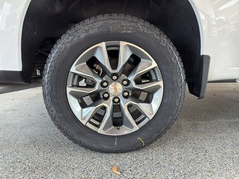 New 2026 Chevrolet Silverado 1500 LT image 31