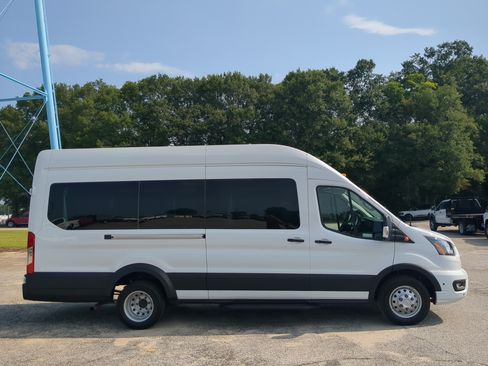 Certified 2025 Ford Transit 350 XLT RWD image 2