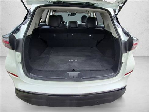 Certified 2024 Nissan Murano SV w/ SV Midnight Edition Package FWD image 6