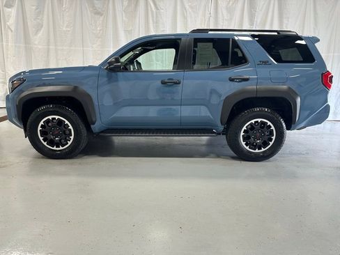 Used 2025 Toyota 4Runner TRD Off-Road AWD/4WD image 4