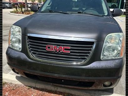 Used 2010 GMC Yukon SLT w/ SLT-2 Equipment Package