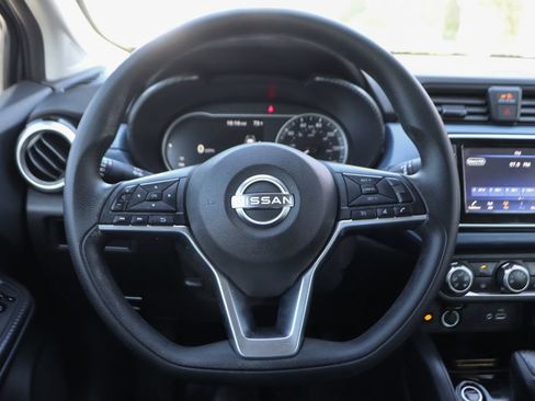 Used 2025 Nissan Versa SV w/ Trunk Package FWD image 18