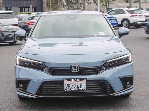 Used 2024 Honda Civic Touring image 2