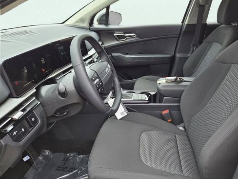 New 2026 Kia Sportage LX image 18