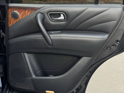 Used 2016 INFINITI QX80 4WD image 18