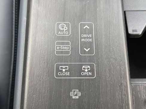 Certified 2023 Nissan Ariya AWD/4WD image 7