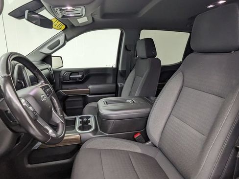 Used 2021 Chevrolet Silverado 1500 LT Trail Boss w/ Bed Protection Package AWD/4WD image 2