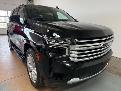 Used 2022 Chevrolet Tahoe High Country w/ Max Trailering Package AWD/4WD image 4